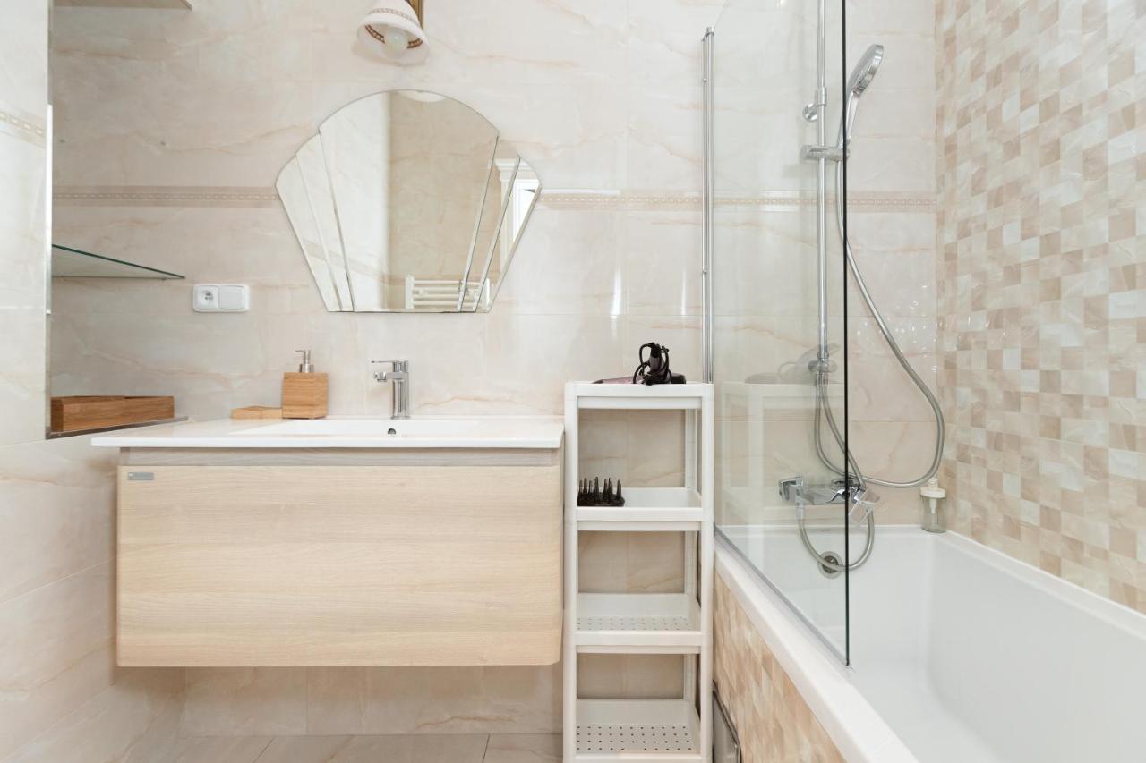 Luxury Central 150M2 Apartment On Wencelas Square With Private Garage Прага Экстерьер фото