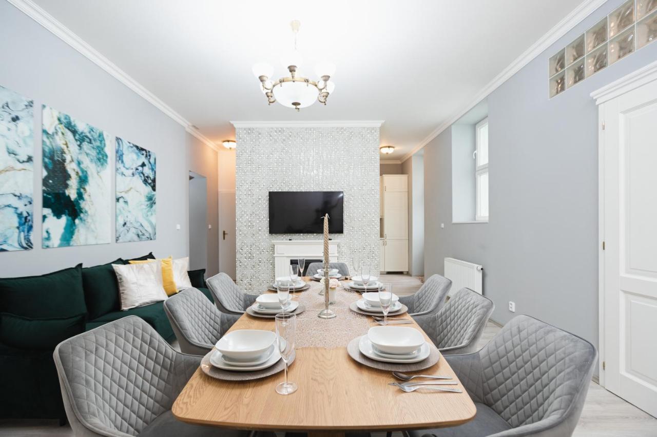 Luxury Central 150M2 Apartment On Wencelas Square With Private Garage Прага Экстерьер фото
